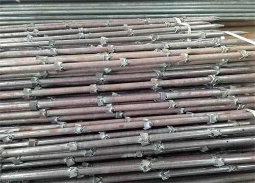 公主岭隧道钢花管